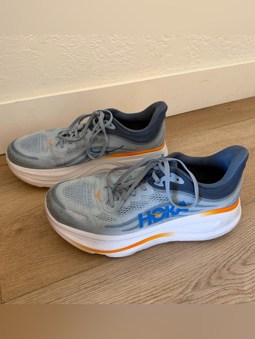 HOKA Bondi 9 in the Drizzle/Downpour Men’s Running Shoes - Size 11
